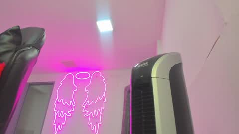 miller_silvana online show from April 2026 11:34:01 AM