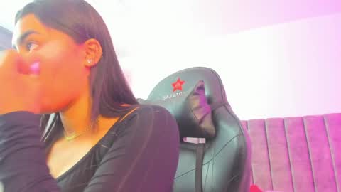 miller_silvana online show from May 2026 11:49:01 AM