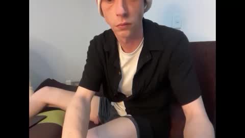 Snapshot of millerjdm chatting on October 2025 10:29:02 PM SlimnHungOH online show from October 2025 10:29:02 PM