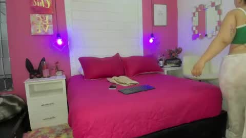 millers_rousse online show from June 2026 07:12:01 PM