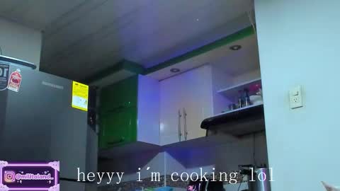        online show from September 2025 02:49:01 AM