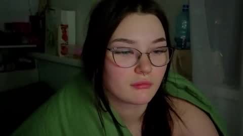 Snapshot of milliedoll chatting on October 2025 12:39:02 PM Millie online show from October 2025 12:39:02 PM