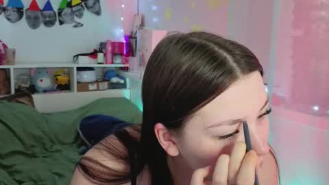 Snapshot of milliedoll chatting on October 2025 04:24:01 AM Millie online show from October 2025 04:24:01 AM