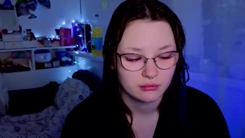 Snapshot of milliedoll chatting on November 2025 02:45:01 AM Millie online show from November 2025 02:45:01 AM