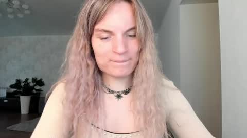 mili-kira online show from May 2026 01:16:01 PM