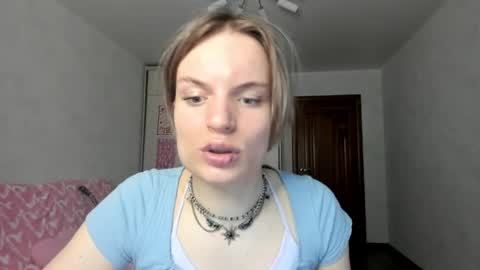 mili-kira online show from May 2026 04:42:02 AM