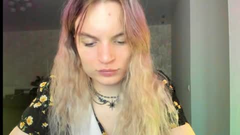 mili-kira online show from May 2026 08:07:02 PM