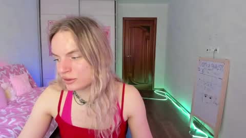mili-kira online show from May 2026 12:24:01 PM