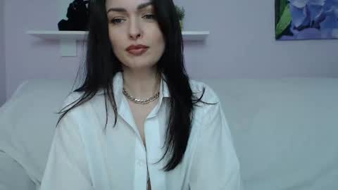 Snapshot of milly_hottt chatting on February 2025 10:41:01 AM Milly online show from February 2025 10:41:01 AM