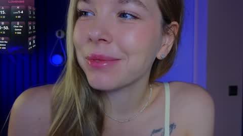 Snapshot of milly_shy chatting on September 2025 06:47:02 AM Milly online show from September 2025 06:47:02 AM
