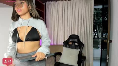 Snapshot of millygumble chatting on November 2025 10:19:02 PM CherryTattoo online show from November 2025 10:19:02 PM