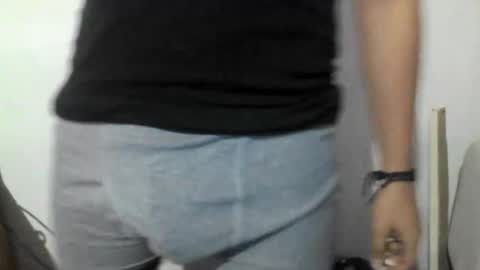 milowolf69 online show from October 2025 05:29:02 AM