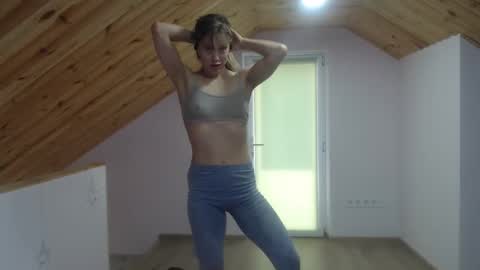 Snapshot of milusea chatting on October 2025 10:36:01 AM milusea online show from October 2025 10:36:01 AM