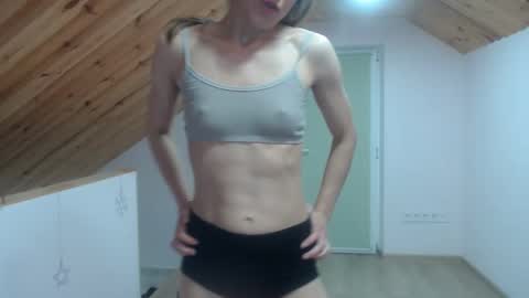 Snapshot of milusea chatting on October 2025 04:31:02 PM milusea online show from October 2025 04:31:02 PM