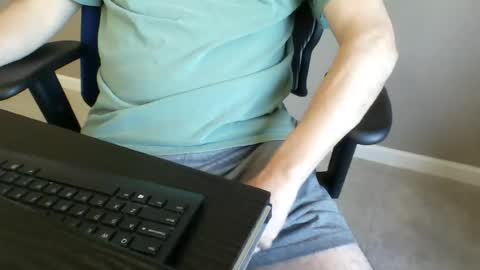 milwaukeebadger24 online show from June 2026 01:37:02 PM