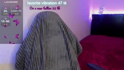 Snapshot of milyamess chatting on September 2025 06:57:02 PM Emily online show from September 2025 06:57:02 PM