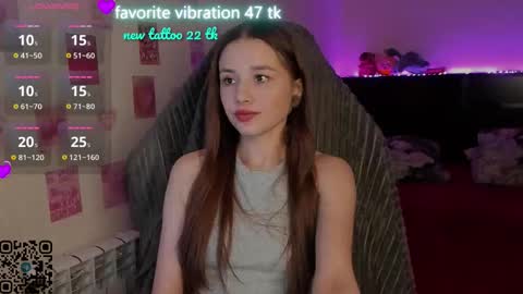 Snapshot of milyamess chatting on February 2026 05:20:01 PM Emily online show from February 2026 05:20:01 PM