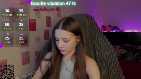 Snapshot of milyamess chatting on February 2026 06:04:01 PM Emily online show from February 2026 06:04:01 PM