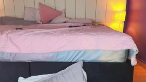 Milly  online show from September 2025 04:41:02 PM