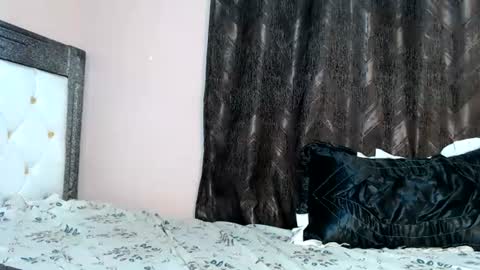 mimiebony online show from June 2026 07:25:01 AM