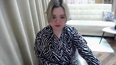 mimimishel_69 online show from February 2025 02:39:01 AM