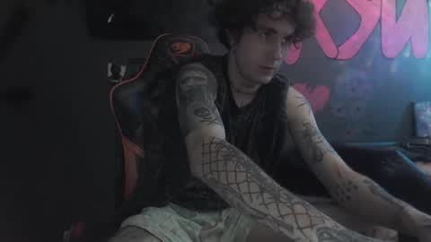 Max online show from September 2025 02:13:01 AM