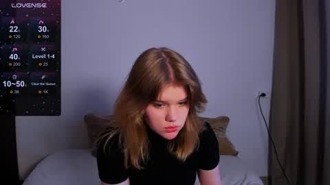 hi Im Mina  online show from February 2025 04:15:02 AM