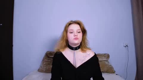 hi Im Mina  online show from October 2025 11:29:02 AM