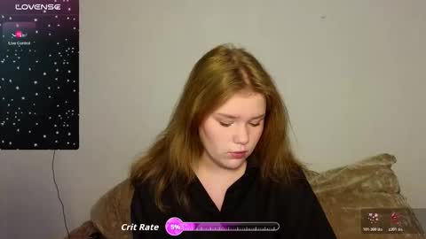 Snapshot of mina27372 chatting on February 2026 04:09:01 AM hi Im Mina online show from February 2026 04:09:01 AM