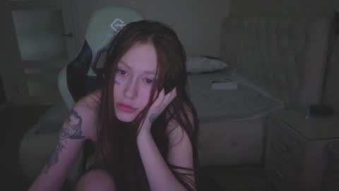 minadzukii online show from January 2026 05:32:01 AM