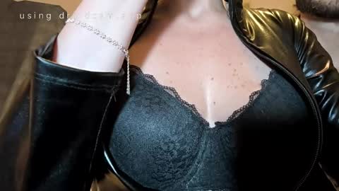 MinaMask online show from March 2026 08:45:02 PM