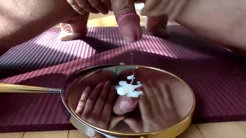 mince_alors online show from February 2026 05:41:01 PM