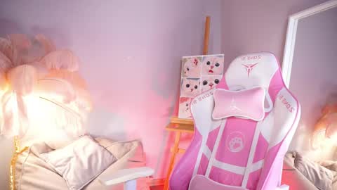 Frances  Next streams Thu Fri Sat 8am -  4pm GMT3 online show from March 2026 05:46:02 AM