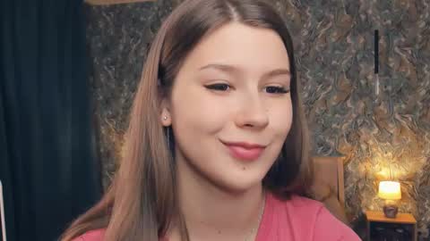 Snapshot of minditrelles chatting on November 2025 07:09:01 AM Mindi online show from November 2025 07:09:01 AM