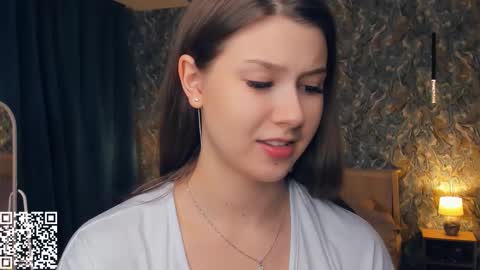 Snapshot of minditrelles chatting on November 2025 07:10:01 AM Mindi online show from November 2025 07:10:01 AM