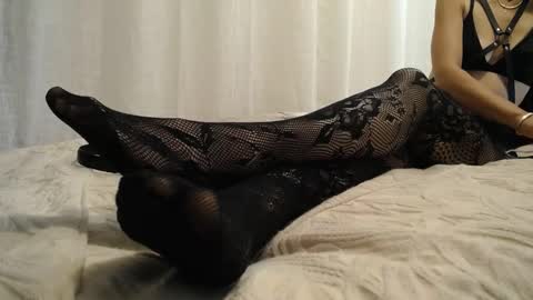 mindyourmanners_ online show from October 2025 02:32:02 AM