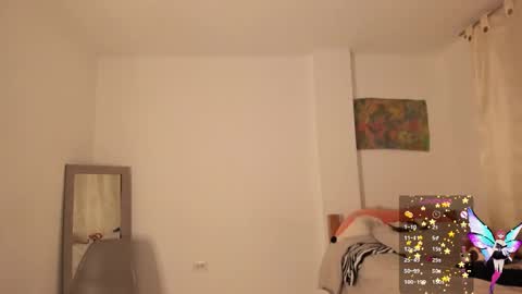 Snapshot of minefoxy2 chatting on January 2025 10:12:02 AM Amber online show from January 2025 10:12:02 AM