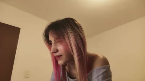 Snapshot of minefoxy2 chatting on March 2025 04:46:01 AM Amber online show from March 2025 04:46:01 AM