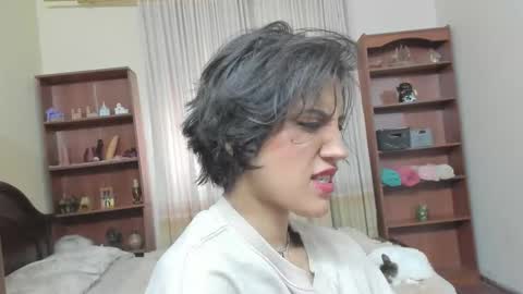 Snapshot of minefoxy2 chatting on January 2026 01:49:02 PM Amber online show from January 2026 01:49:02 PM