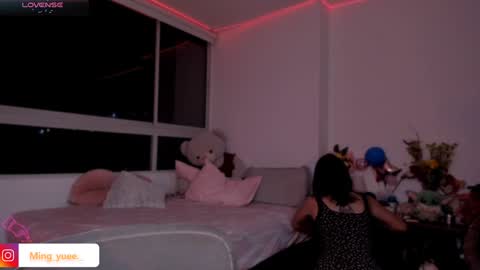 My name is Fer Nice to meet you  give it a thumbs up please its important online show from January 2025 02:11:01 AM