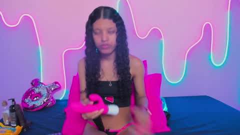 Snapshot of mingie_rouse chatting on January 2025 11:38:02 AM Mingie online show from January 2025 11:38:02 AM