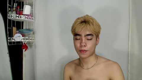 mingkla_man online show from May 2026 06:46:01 PM