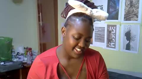 mini_karee online show from April 2026 05:10:01 PM