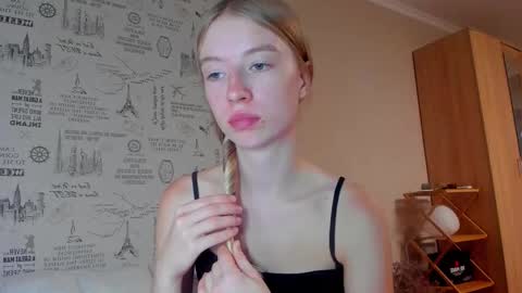 Amelia online show from September 2025 05:05:02 PM