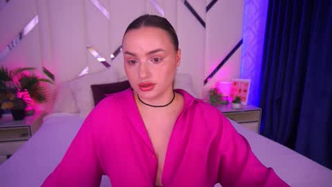 minifox_ online show from November 2025 08:14:01 AM