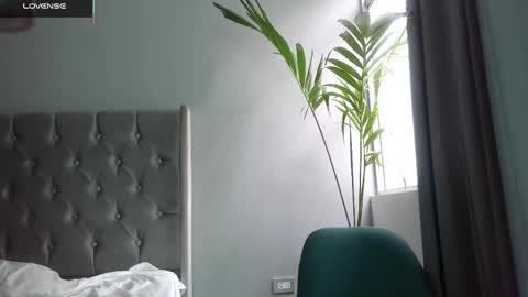 Snapshot of minikunis chatting on October 2025 02:08:02 PM Mini Mila Kunis ft Ashton Katchero. Follow me to stay in touch online show from October 2025 02:08:02 PM