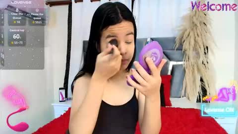 minilove_01 online show from December 2025 01:16:02 PM