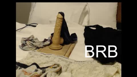 minime1920 online show from February 2026 02:43:01 AM