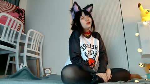 Minji online show from June 2026 01:04:01 PM