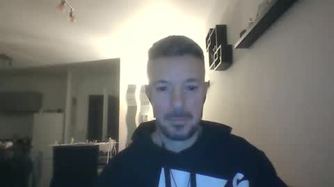 minka28 online show from February 2026 06:27:01 PM